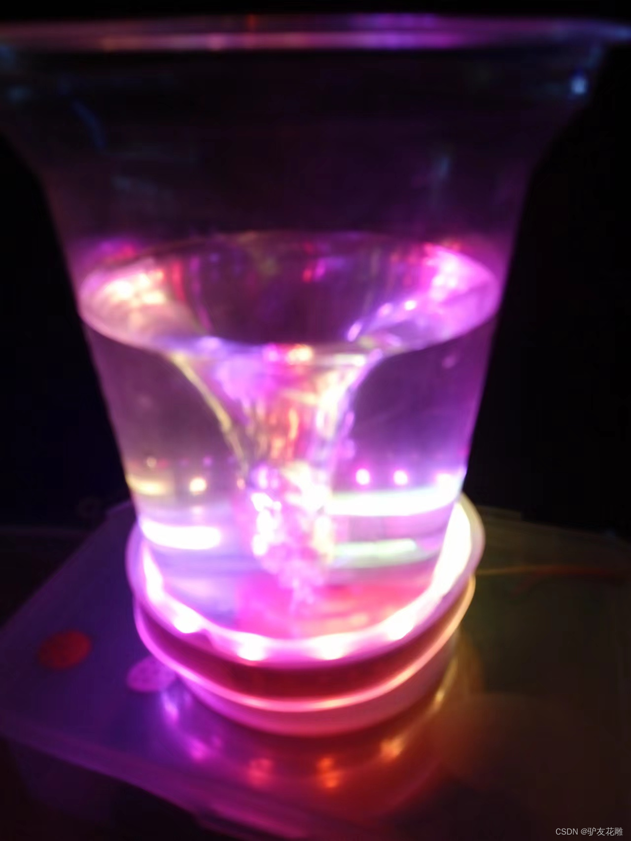 【花雕动手做】有趣好玩的音乐可视化系列项目（27）--磁搅LED水旋灯